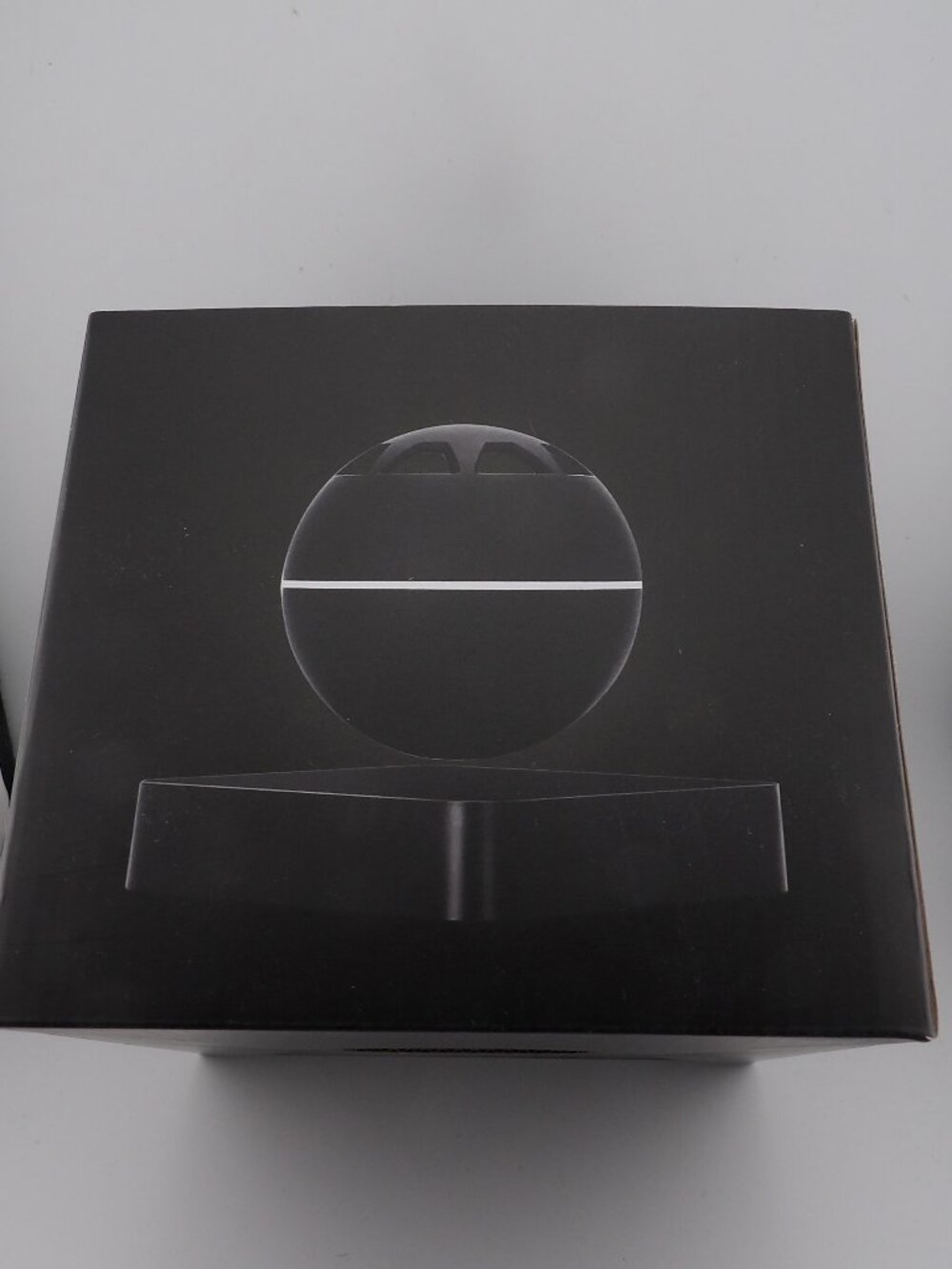 Levitating Arc Star Floating Bluetooth Speaker - New In Box